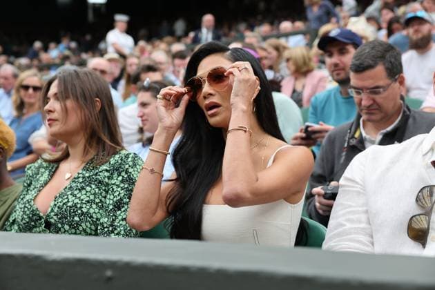 . 08 07 2024. London, United Kingdom. Nicole Scherzinger on day eight of the Wimbledon Tennis Championships in London.  xStephenxLockx xi-Imagesx IIM-25360-0021