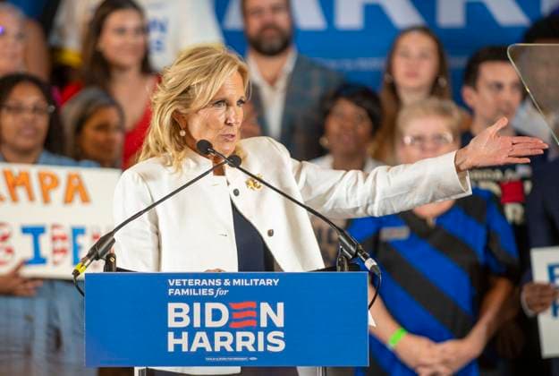 News Themen der Woche KW28 News Bilder des Tages July 8, 2024, Tampa, Florida, USA: First Lady Jill Biden speaks during an event at The American Legion Post 111 as she campaigns for her husband, President Joe Biden on July 8, 2024 in Seminole Heights, Fl. Tampa USA - ZUMAs70_ 20240708_zan_s70_018 Copyright: xDylanxTownsendx