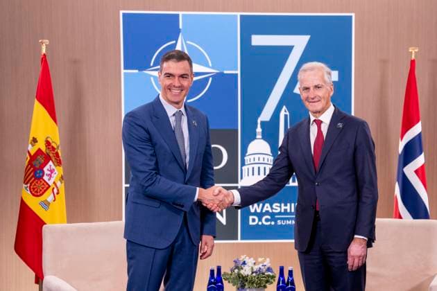 News Themen der Woche KW28 News Bilder des Tages Natos toppmote 2024 i Washington, D.C. Washington DC, USA 20240710. Statsminister Jonas Gahr Store under et mote med Spanias statsminister, Pedro Sanchez under NATO-toppmotet 2024 i Washington, D.C. Foto: Javad Parsa NTB Washington DC USA z_Lo0vwYJgI EDITORIAL USE ONLY Ref:_POLz_Lo0vwYJgI.jpg *** NATO Summit 2024 in Washington, D C Washington DC, USA 20240710 Prime Minister Jonas Gahr Store during a meeting with Spains Prime Minister, Pedro Sanchez during the NATO Summit 2024 in Washington, D C Photo Javad Parsa NTB Washington DC USA z Lo0vwYJgI EDITORIAL USE ONLY Ref POLz Lo0vwYJgI jpg  Copyright: xJavadxParsax xNTBx