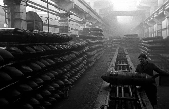 Archivbilder der Woche KW28 Great Patriotic War 5567498 30.06.1942 The Great Patriotic War of 1941-1945. A plant manufacturing free-fall bombs in the Ural region. 1943. Shagin Sputnik Chelyabinsk Russia  Copyright: xShaginx