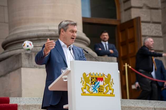 Dr. Markus Söder, Ministerpräsident von Bayern, spricht bei der Ehrung der Ehrenamtlichen Helfer der UEFA Euro 2024 Europameisterschaft in Deutschland in München im unteren Hofgarten.