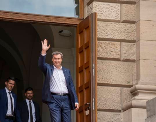 Dr. Markus Söder, Ministerpräsident von Bayern, Ankunft bei der Ehrung der Ehrenamtlichen Helfer der UEFA Euro 2024 Europameisterschaft in Deutschland in München im unteren Hofgarten.