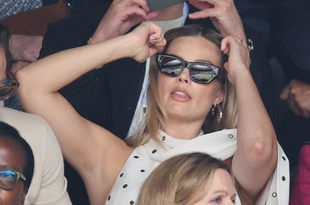 . 12 07 2024. London, United Kingdom. Margot Robbie on day twelve of the Wimbledon Tennis Championships in London.  xStephenxLockx xi-Imagesx IIM-25373-0080