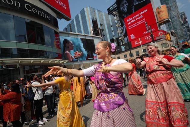 Lord Jagannath Grand Chariot Fest, Toronto Canada Devotees of Lord Jagannath are taking part in the procession of the Lord Jagannath Grand Chariot fest on Yonge Street in Downtown Toronto, Canada, on July 13, 2024. Toronto Canada  Copyright: xArrushxChoprax originalFilename: chopra-notitle240713_npdqO.jpg