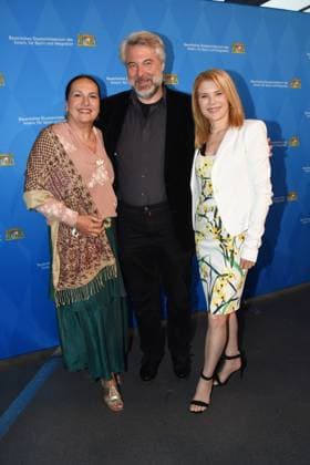 Ursula Maria Burkhart Schauspielerin Dieter Fischer Schauspieler Silke Popp,Schauspielerin Muenchen 13.07.2024 BMW Welt Doppelkegel Bayerischen Engagiertpreis 2024 Verleihung-Ein Abend fuer die unschaetzbar wertvolle Arbeit unserer Ehrenamtlichen in Bayern Muenchen