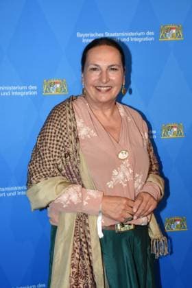 Ursula Maria Burkhart Schauspielerin Muenchen 13.07.2024 BMW Welt Doppelkegel Bayerischen Engagiertpreis 2024 Verleihung-Ein Abend fuer die unschaetzbar wertvolle Arbeit unserer Ehrenamtlichen in Bayern Muenchen