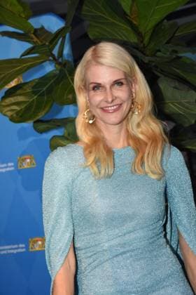 Natascha Gruen Designerin Muenchen 13.07.2024 BMW Welt Doppelkegel Bayerischen Engagiertpreis 2024 Verleihung-Ein Abend fuer die unschaetzbar wertvolle Arbeit unserer Ehrenamtlichen in Bayern Muenchen