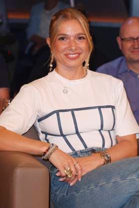 Lola Weippert bei der Aufzeichnung der NDR Talk Show im NDR Fernsehstudio Lokstedt. Hamburg, 12.07.2024 *** Lola Weippert at the recording of the NDR Talk Show in the NDR television studio Lokstedt Hamburg, 12 07 2024 Foto:xH.xHartmannx xFuturexImagex ndr_talk1207_4768