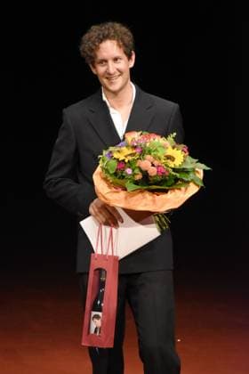 Moritz Treuenfels Schauspieler Kurt Meisel Preistraeger Muenchen 14.07.2024 Residenztheateater Die Verleihung des Kurt-Meisel-Preises an Moritz Treuenfels und der beiden Foerderpreise an Isabell Antonia Hoeckel und Vassilissa Reznikoff erfolgt in einer Matinee Muenchen