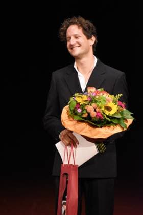 Moritz Treuenfels Schauspieler Kurt Meisel Preistraeger Muenchen 14.07.2024 Residenztheateater Die Verleihung des Kurt-Meisel-Preises an Moritz Treuenfels und der beiden Foerderpreise an Isabell Antonia Hoeckel und Vassilissa Reznikoff erfolgt in einer Matinee Muenchen
