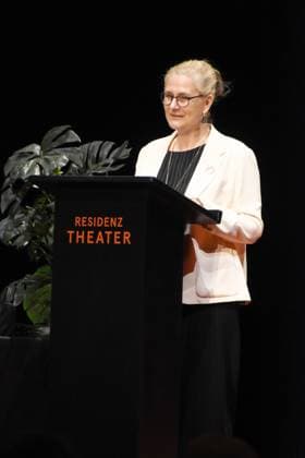 Marissa Biebl Vorsitzende Freunde des Residenztheater Muenchen 14.07.2024 Residenztheateater Die Verleihung des Kurt-Meisel-Preises an Moritz Treuenfels und der beiden Foerderpreise an Isabell Antonia Hoeckel und Vassilissa Reznikoff erfolgt in einer Matinee Muenchen