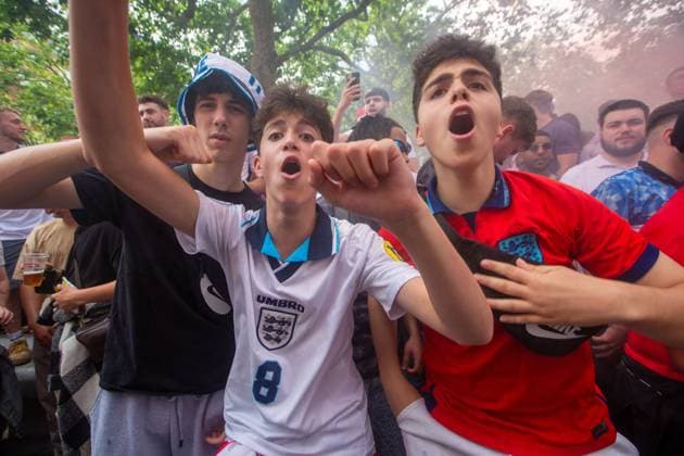 July 14, 2024, London, England, United Kingdom: Fans of England are seen in Leicester Square ahead of UEFA Euro 2024 final match against Spain. London United Kingdom - ZUMAs262 20240714_zip_s262_083 Copyright: xTayfunxSalcix