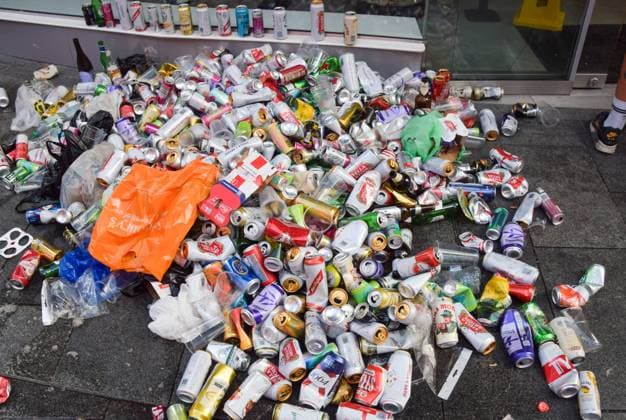 July 14, 2024, London, England, UK: England fans leave behind a mound of garbage in Leicester Square in London ahead of the Euro 2024 soccer final with Spain in Berlin. London UK - ZUMAv130 20240714_zip_v130_023 Copyright: xVukxValcicx