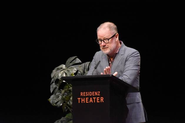Andreas Beck Intendant Muenchen 14.07.2024 Residenztheater Die Verleihung des Kurt-Meisel-Preises an Moritz Treuenfels und der beiden Foerderpreise an Isabell Antonia Hoeckel und Vassilissa Reznikoff erfolgt in einer Matinee Muenchen