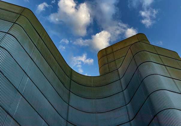 Creative Highlights World Beautiful modern curved metal architecture Barcelona, Catalonia, Spain R_APWV240714-1484865-01 EDITORIAL USE ONLY