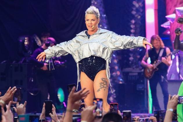 Bilder des Jahres 2024, Entertainment 07 Juli Entertainment Themen der Woche KW 29 Entertainment Bilder des Tages P!NK: Summer Carnival World Tour Leipzig 17.7.2024 - P!NK bei der Summer Carnival World Tour in der Red Bull Arena in Leipzig Foto: Matthias Gränzdörfer Sachsen Germany *** P NK Summer Carnival World Tour Leipzig 17 7 2024 P NK at the Summer Carnival World Tour in the Red Bull Arena in Leipzig Photo Matthias Gränzdörfer Saxony Germany Copyright: xMatthiasxGränzdörferx