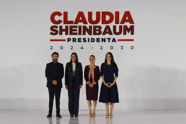 Claudia Sheinbaum Presents Members for Her Government Cabinet (L-R) Marath Bolanos new secretary of labor and social prevention, Josefina Rodriguez new Secretary of Tourism, Claudia Sheinbaum Pardo, president-elect of Mexico, Claudia Curiel de Icaza new Secretary of Culture pose for photos after the briefing conference to announce the new members of the Cabinet of Claudia Sheinbaum. on July 18, 2024 in Mexico City, Mexico. (Photo by Carlos Santiago Eyepix Group) Copyright: xCarlosxSantiago xEyepixxGroupx CS_18072024_126191