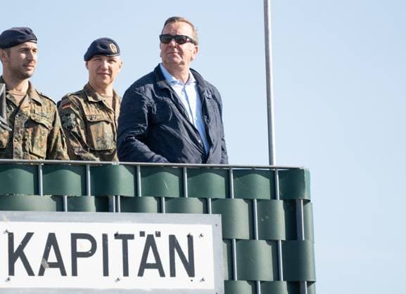 Truppenbesuch bei der Marine 1. U-Boot-Geschwader und Seebataillon in Eckernförde durch Verteidigungsminister Boris Pistorius;Truppenbesuch bei der Marine 1. U-Boot-Geschwader und Seebataillon in Eckernförde durch Verteidigungsminister Boris Pistorius, Eckernförde Schleswig-Holstein Deutschland Eckernförder Bucht *** Troop visit to the Navy 1 Submarine Squadron and Sea Battalion in Eckernförde by Defense Minister Boris Pistorius Troop visit to the Navy 1 Submarine Squadron and Sea Battalion in Eckernförde by Defense Minister Boris Pistorius, Eckernförde Schleswig Holstein Germany Eckernförde Bay