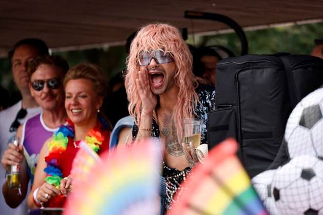 Bilder des Jahres 2024, Entertainment 07 Juli Entertainment Themen der Woche KW 29 Entertainment Bilder des Tages Sänger Bill Kaulitz von der Band Tokio Hotel zu sehen bei der CSD-Parade im Rahmen des Cologne Pride 2024. Köln, 21.07.2024 NRW Deutschland *** Singer Bill Kaulitz from the band Tokio Hotel can be seen at the CSD parade as part of Cologne Pride 2024 Cologne, 21 07 2024 NRW Germany Copyright: xChristophxHardtx