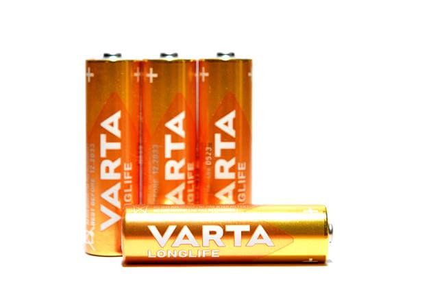 21.7.2024 Batteriehersteller Varta Symbol. Varta AG Das Unternehmen aus Ellwangen produziert Batterien, darunter uch Hochleistungsbatterien für Porsche, steckt in finantiellen Schwierigkeiten, ist hochverschuldet. Heidelberg Rohrbach Baden Württemberg Deutschland *** 21 7 2024 Battery manufacturer Varta Symbol Varta AG The company from Ellwangen produces batteries, including high-performance batteries for Porsche, is in financial difficulties and heavily indebted Heidelberg Rohrbach Baden Württemberg Germany
