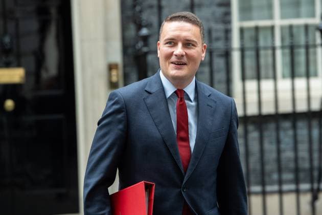 July 23, 2024, London, England, United Kingdom: Secretary of State for Health and Social Care WES STREETING leaves 10 Downing Street after a Cabinet Meeting. London United Kingdom - ZUMAk172 20240723_zip_k172_030 Copyright: xThomasxKrychx