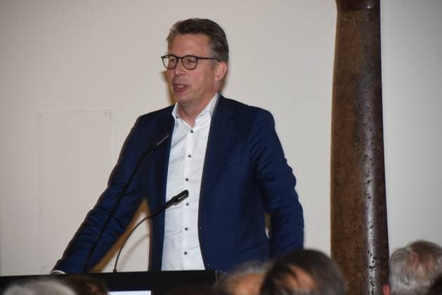 Markus Blume Staatsminister fuer Wissenschaft und Kunst Muenchen 24.07.2024 Innenhof der Alten Muenze, Hofgraben Verleihung der Denkmalschutzmedaille 2024 Staatsminister fuer Wissenschaft und Kunst Markus Blume und Prof. Mathias Pfeil, Generalkonservator des Bayerischen Landesamtes fuer Denkmalpflege ehren die Gewinner fuer ihre Verdienste um die Denkmalpflege Muenchen
