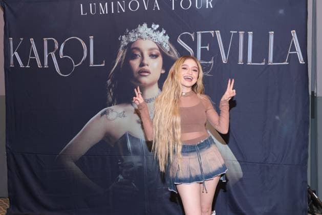 July 24, 2024, Mexico City, Ciudad de Mexico, Mexico: Mexican singer Karol Sevilla poses during a press conference for Ã¢â‚¬ËœLuminova TourÃ¢â‚¬â ¢ and promote her single Cenicienta at Belair Unique Mexico City Hotel. on July 24, 2024 in Mexico City, Mexico. Mexico City Mexico - ZUMAe321 20240724_zea_e321_022 Copyright: xYamakxPerea xEyepixxGroupx