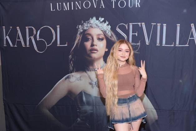 July 24, 2024, Mexico City, Ciudad de Mexico, Mexico: Mexican singer Karol Sevilla poses during a press conference for Ã¢â‚¬ËœLuminova TourÃ¢â‚¬â ¢ and promote her single Cenicienta at Belair Unique Mexico City Hotel. on July 24, 2024 in Mexico City, Mexico. Mexico City Mexico - ZUMAe321 20240724_zea_e321_025 Copyright: xYamakxPerea xEyepixxGroupx