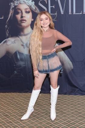July 24, 2024, Mexico City, Mexico: Mexican singer KAROL SEVILLA during a press conference for Luminova Tour and promote her single Cenicienta at Belair Unique Mexico City Hotel. Mexico City Mexico - ZUMAe321 20240724_zea_e321_010 Copyright: xYamakxPerea xEyepixxGroupx