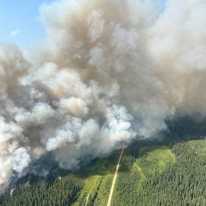 July 25, 2024, Jasper National Park, Alberta, Canada: An aerial photo shows wildfire smoke rising over Jasper National Park earlier this week. Extreme heat and dry conditions throughout the province have allowed for many new wildfire starts. The Municipality of Jasper has issued an evacuation order due to wildfires in Jasper National Park. Jasper National Park Canada - ZUMA 20240725_new_z03__037 Copyright: xAlbertaxWildfirex
