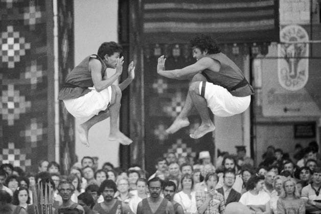 Archivbilder der Woche KW30 FESTIVAL INDIA SHOW LEAP 23867 26.07.1987 Members of an Indian festival in the U.S.S.R. presenting a dramatized show. Vladimir Fedorenko Sputnik Moscow Russia  Copyright: xVladimirxFedorenkox