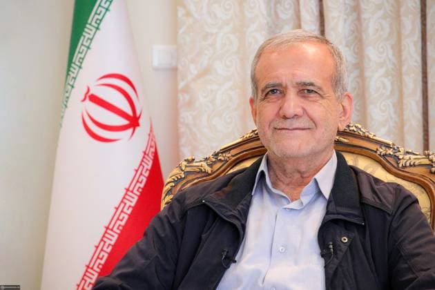 News Themen der Woche KW 30 Iran, neuer Präsident Massud Peseschkian in Teheran July 25, 2024, Tehran, Iran: Newly elected Iranian President MASOUD PEZESHKIAN speaks during an interview with the website of the Iranian Supreme Leader in Tehran. Tehran Iran - ZUMAi98_ 20240725_zih_i98_005 Copyright: xIranianxSupremexLeader SxOfficex