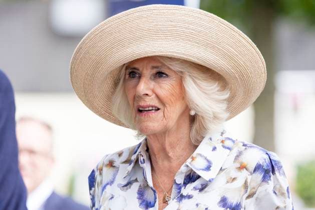 Entertainment Themen der Woche KW 30 Entertainment Bilder des Tages . 27 07 2024. Ascot, United Kingdom. Queen Camilla at Ascot races, where she made the presentation after the main race and watched her horse Handcuffed run in one of the races.  xi-Imagesx IIM-25404-0037