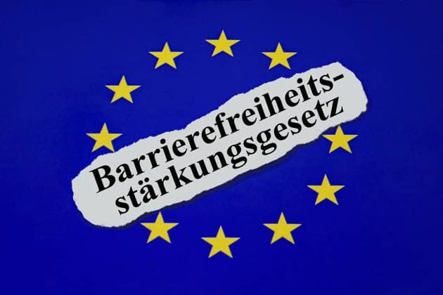 EU-Symbol und Barrierefreiheitsstärkungsgesetz EU-Symbol und Barrierefreiheitsstärkungsgesetz, 28.07.2024, Borkwalde, Brandenburg, Auf einem EU-Symbol befindet sich der Schriftzug Barrierefreiheitsstärkungsgesetz. *** EU symbol and Accessibility Reinforcement Act EU symbol and Accessibility Reinforcement Act, 28 07 2024, Borkwalde, Brandenburg, The lettering Barrierefreiheitsstärkungsgesetz is on an EU symbol