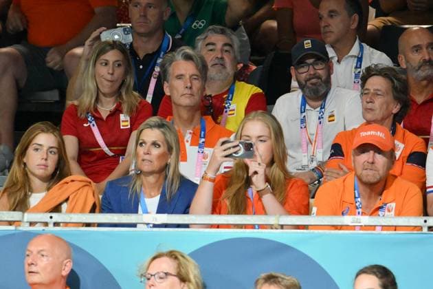 Paris 2024 - Handball - Dutch Royals In The Stands (L to R) Princess Alexia of the Netherlands, Queen Maxima of the Netherlands, Princess Catharina-Amalia of the Netherlands and King Willem-Alexander of the Netherlands at the handball match between Netherlands and Spain on Day 4 of the Paris 2024 Summer Olympic Games at South Paris Arena on July 30, 2024 in Paris, France. Photo by Robin Utrecht ABACAPRESS.COM Paris France  Copyright: xZabulonxLaurent ABACAx