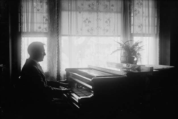 RECORD DATE NOT STATED La Forge, between c1915 and c1920. Shows Frank LaForge (1879-1953), an American pianist, composer and arranger. Copyright:xHeritagexArt HeritagexImagesxBainxNewsxServicex IMAGO, ! ACHTUNG: AUFNAHMEDATUM GESCHÄTZT!  Copyright:HeritagexArt HeritagexImagesxBainxNewsxServicex IMAGO