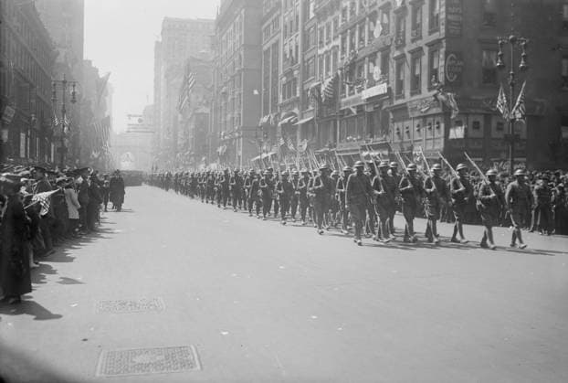 RECORD DATE NOT STATED 27th Parade, Mar 1918. Parade for the soldiers of the U.S. Army 27th Division in New York City after World War I. Copyright:xHeritagexArt HeritagexImagesxBainxNewsxServicex IMAGO, ! ACHTUNG: AUFNAHMEDATUM GESCHÄTZT!  Copyright:HeritagexArt HeritagexImagesxBainxNewsxServicex IMAGO