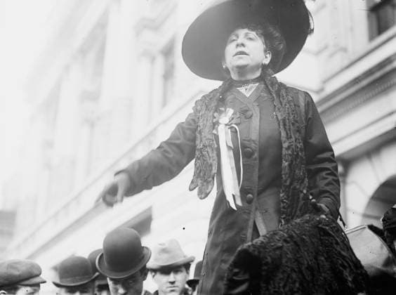 RECORD DATE NOT STATED Mrs. S. Loebinger, New York, 1910. Copyright:xHeritagexArt HeritagexImagesxBainxNewsxServicex IMAGO, ! ACHTUNG: AUFNAHMEDATUM GESCHÄTZT!  Copyright:HeritagexArt HeritagexImagesxBainxNewsxServicex IMAGO