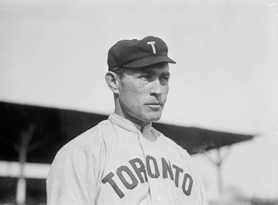 RECORD DATE NOT STATED James Mullin, 2nd baseman, 1909-11 (baseball), 1911. Shows baseball player James Henry (Jim) Mullin (1883-1925) who played for the Toronto Maple Leafs. Copyright:xHeritagexArt HeritagexImagesxBainxNewsxServicex IMAGO, ! ACHTUNG: AUFNAHMEDATUM GESCHÄTZT!  Copyright:HeritagexArt HeritagexImagesxBainxNewsxServicex IMAGO