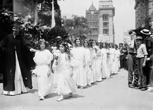 RECORD DATE NOT STATED 4th of July Parade, N.Y., 1911. Copyright:xHeritagexArt HeritagexImagesxBainxNewsxServicex IMAGO, ! ACHTUNG: AUFNAHMEDATUM GESCHÄTZT!  Copyright:HeritagexArt HeritagexImagesxBainxNewsxServicex IMAGO