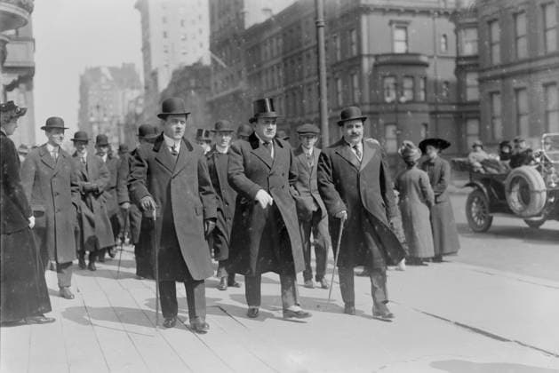RECORD DATE NOT STATED Caruso, Easter, 13, 1913. Shows opera singer Enrico Caruso (1873-1921) on Easter day, March 23, 1913, New York City. Copyright:xHeritagexArt HeritagexImagesxBainxNewsxServicex IMAGO, ! ACHTUNG: AUFNAHMEDATUM GESCHÄTZT!  Copyright:HeritagexArt HeritagexImagesxBainxNewsxServicex IMAGO