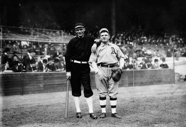 RECORD DATE NOT STATED Rube Marquard, New York, NL & Paddy Livingston, Philadelphia, AL at World Series (baseball), 1911. Copyright:xHeritagexArt HeritagexImagesxBainxNewsxServicex IMAGO, ! ACHTUNG: AUFNAHMEDATUM GESCHÄTZT!  Copyright:HeritagexArt HeritagexImagesxBainxNewsxServicex IMAGO
