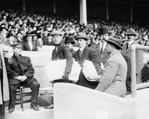 RECORD DATE NOT STATED Geo. Cohan at TITANIC Game, 1912. Shows George M. Cohan at baseball game to raise funds for the survivors of the RMS Titanic disaster, Polo Grounds, New York City. Copyright:xHeritagexArt HeritagexImagesxBainxNewsxServicex IMAGO, ! ACHTUNG: AUFNAHMEDATUM GESCHÄTZT!  Copyright:HeritagexArt HeritagexImagesxBainxNewsxServicex IMAGO