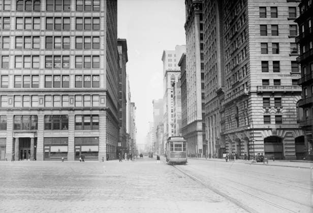 RECORD DATE NOT STATED 4th Ave. N.Y.C. looking north, between c1910 and c1915. Copyright:xHeritagexArt HeritagexImagesxBainxNewsxServicex IMAGO, ! ACHTUNG: AUFNAHMEDATUM GESCHÄTZT!  Copyright:HeritagexArt HeritagexImagesxBainxNewsxServicex IMAGO