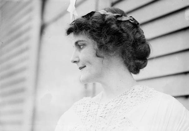 RECORD DATE NOT STATED Mrs. Margaret Howe, 1913. Shows actress Margaret Vale Howe, a participant in the suffrage parade in Washington, D.C., March 1913. Copyright:xHeritagexArt HeritagexImagesxBainxNewsxServicex IMAGO, ! ACHTUNG: AUFNAHMEDATUM GESCHÄTZT!  Copyright:HeritagexArt HeritagexImagesxBainxNewsxServicex IMAGO
