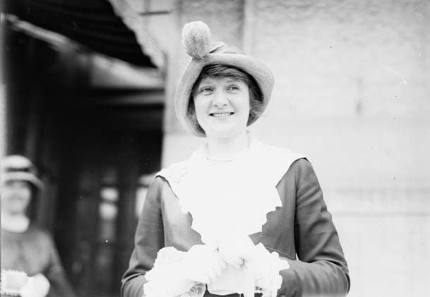 RECORD DATE NOT STATED Billie Burke, between c1910 and c1915. Copyright:xHeritagexArt HeritagexImagesxBainxNewsxServicex IMAGO, ! ACHTUNG: AUFNAHMEDATUM GESCHÄTZT!  Copyright:HeritagexArt HeritagexImagesxBainxNewsxServicex IMAGO
