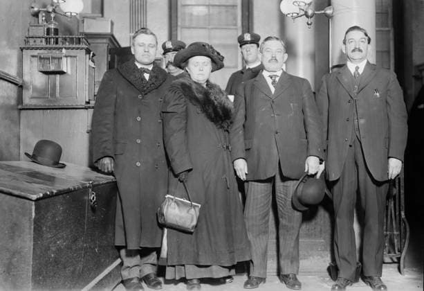 RECORD DATE NOT STATED B.G. Lewis, Dr. Kath. Davis, Dr. J.A. Campbell, Warden P.A. Mallon, between c1910 and c1915. Shows criminologist, social reformer and writer Katharine Bement Davis (1860-1935) who served as Commissioner of Corrections for New York City. Copyright:xHeritagexArt HeritagexImagesxBainxNewsxServicex IMAGO, ! ACHTUNG: AUFNAHMEDATUM GESCHÄTZT!  Copyright:HeritagexArt HeritagexImagesxBainxNewsxServicex IMAGO