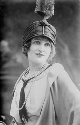 RECORD DATE NOT STATED Gaby Deslys, between c1910 and c1915. Shows dancer and actress Gaby Deslys (1881-1920). Copyright:xHeritagexArt HeritagexImagesxBainxNewsxService GabyxDeslysx IMAGO, ! ACHTUNG: AUFNAHMEDATUM GESCHÄTZT!  Copyright:HeritagexArt HeritagexImagesxBainxNewsxService GabyxDeslysx IMAGO