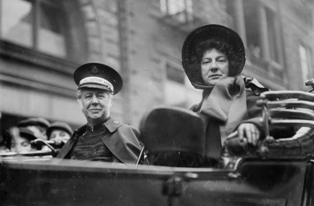 RECORD DATE NOT STATED Gen. Booth & Eva Booth, 1913. Shows Bramwell Booth (1856-1929), the second General of the Salvation Army, with his sister Evangeline (Eva) Booth (1865-1950), during parade which accompanied Bramwell to his ship to return to England. Bramwell had been in New York City for the Salvation Army s convention. Copyright:xHeritagexArt HeritagexImagesxBainxNewsxServicex IMAGO, ! ACHTUNG: AUFNAHMEDATUM GESCHÄTZT!  Copyright:HeritagexArt HeritagexImagesxBainxNewsxServicex IMAGO
