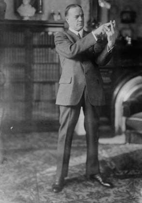 RECORD DATE NOT STATED Billy Sunday, 1917. Copyright:xHeritagexArt HeritagexImagesxBainxNewsxServicex IMAGO, ! ACHTUNG: AUFNAHMEDATUM GESCHÄTZT!  Copyright:HeritagexArt HeritagexImagesxBainxNewsxServicex IMAGO